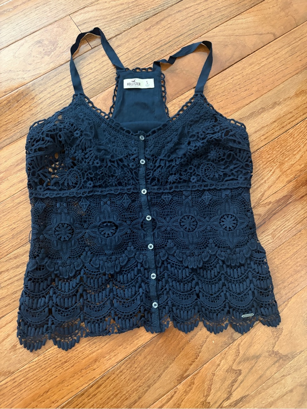 Hollister Tank